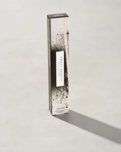 Cheek-Hugging Highlight Brush 120