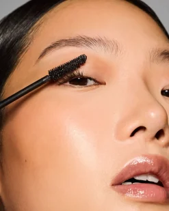 Hella Thicc Volumizing Mascara