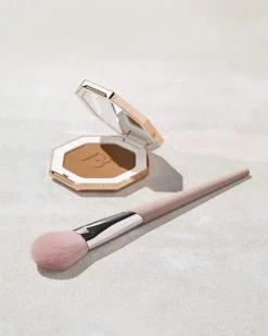 Sculpting Bronzer Brush 195