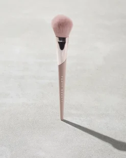 Sculpting Bronzer Brush 195