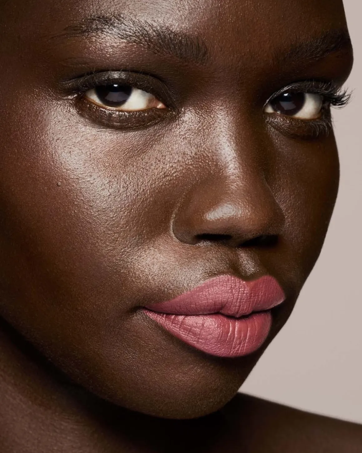 Stunna Lip Paint Longwear Fluid Lip Color