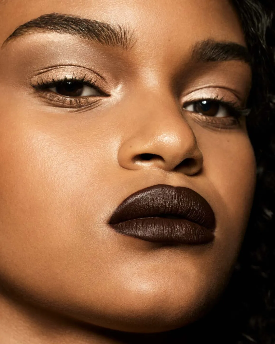 Stunna Lip Paint Longwear Fluid Lip Color