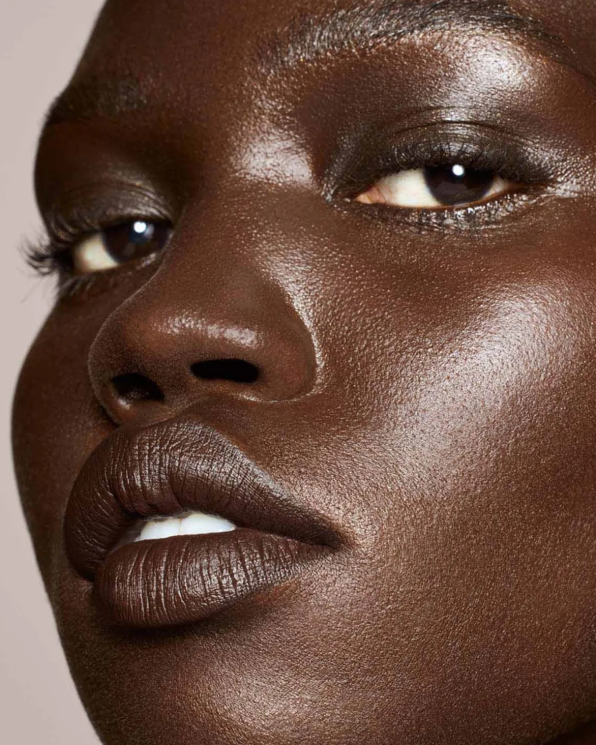 Stunna Lip Paint Longwear Fluid Lip Color