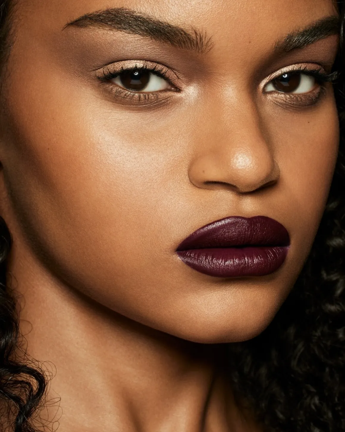 Stunna Lip Paint Longwear Fluid Lip Color
