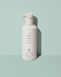 The Rich One Moisture Repair Shampoo
